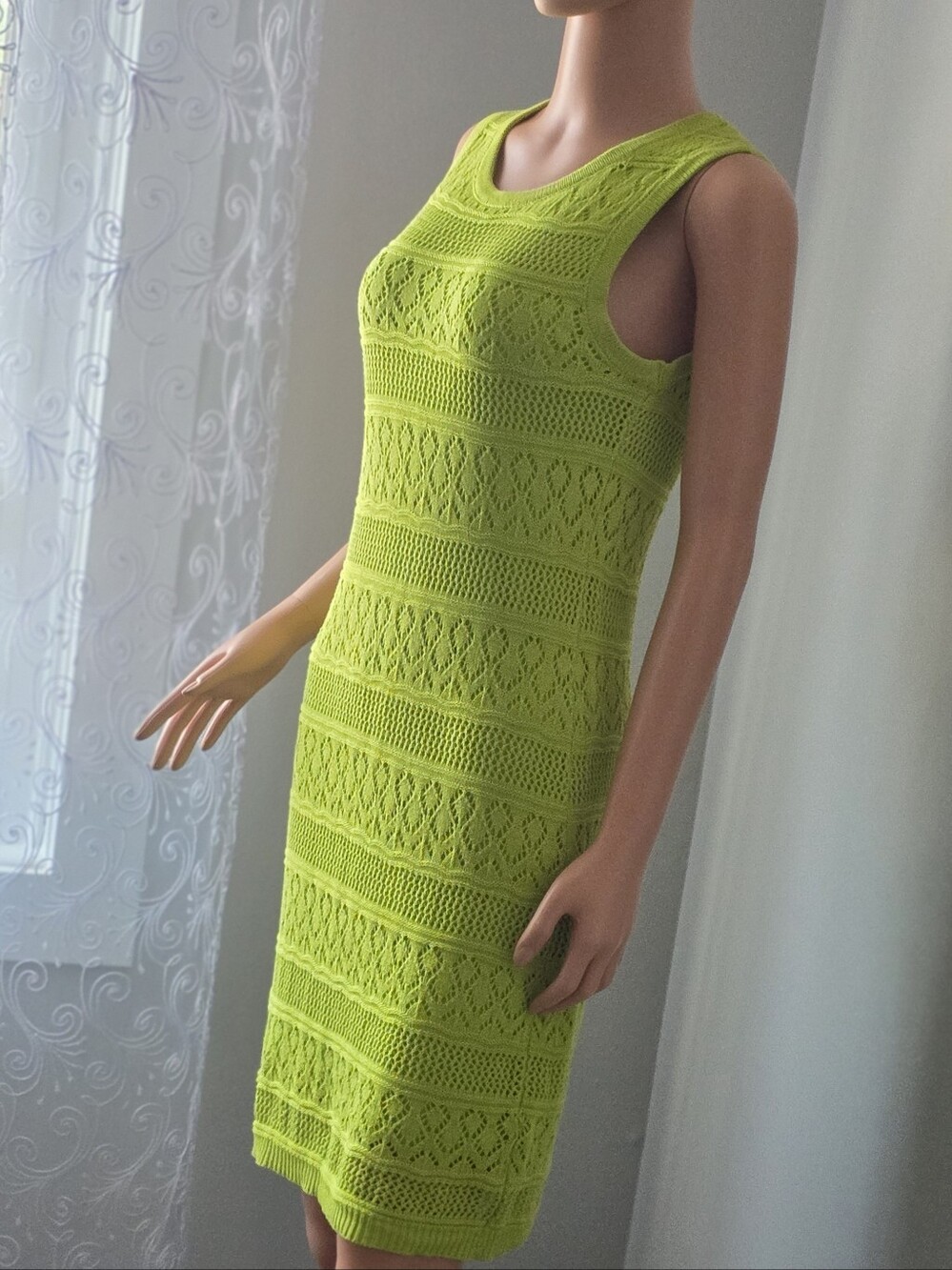 C&C California Vibrant Green Knit Midi Dress